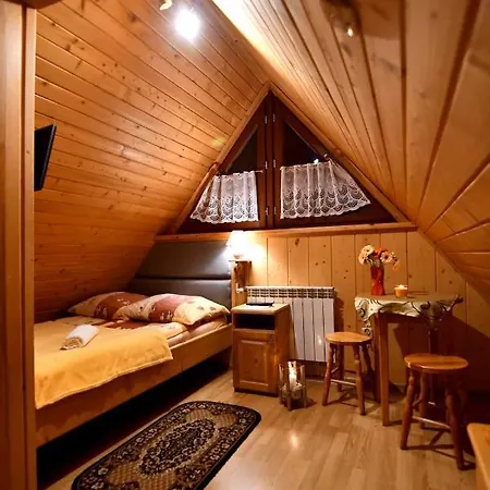 Quarto em Acomodações Particulares Goscinne Majerczyk *