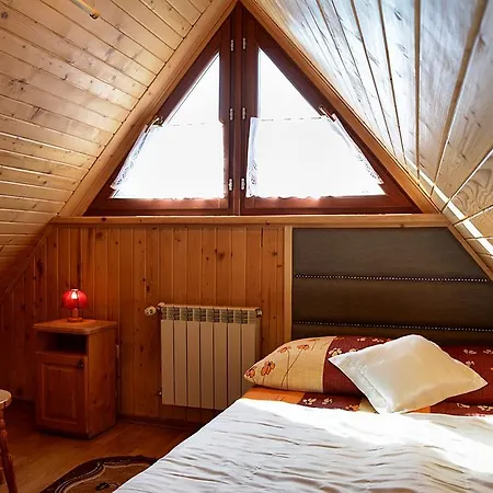 Quarto em Acomodações Particulares Goscinne Majerczyk *