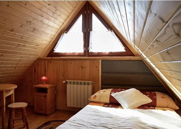 Goscinne Majerczyk *